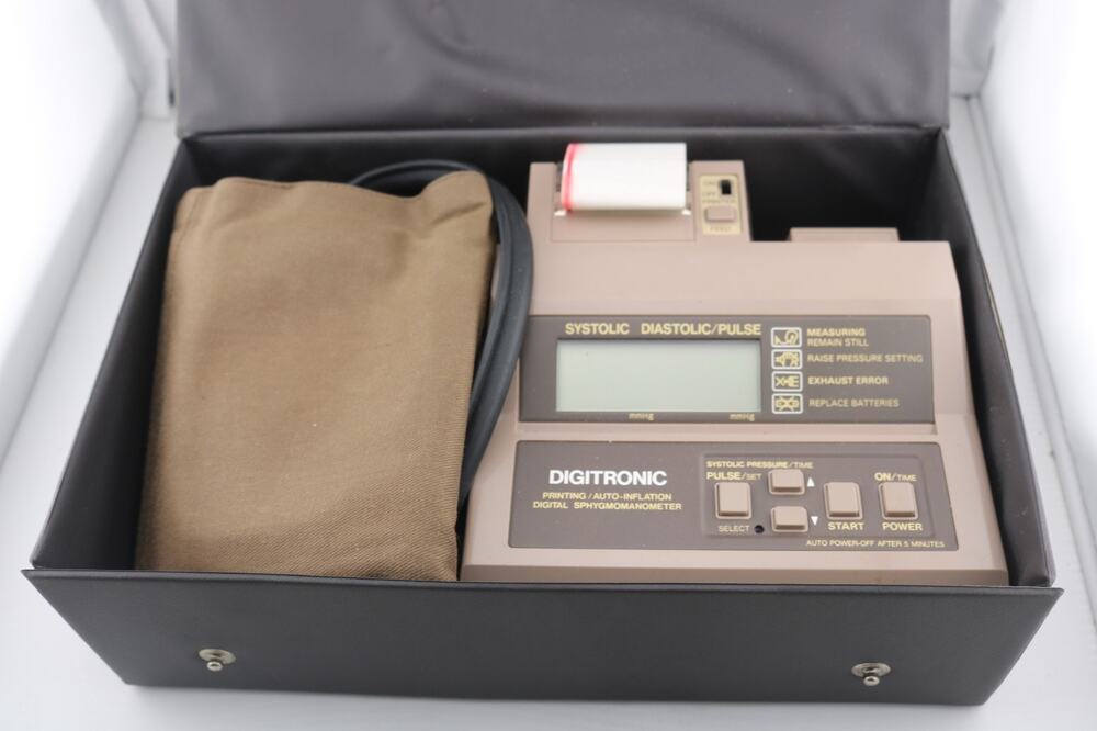 Vintage Digitronic Printing Auto Inflation Blood Pressure Monitor New Open Box